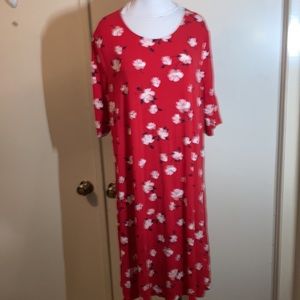 Old Navy XXL 3/4 Sleeve Dress Rayon And Spandex Red with flowers